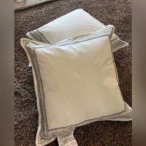 Ralph Lauren Cream and Blue Embroidered Fabric